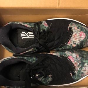 Nike Kyrie Low 1 Floral